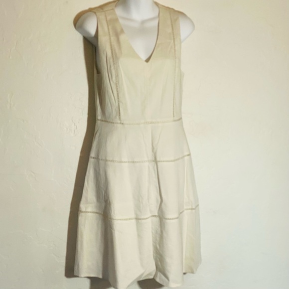 Theory Dresses & Skirts - Theory Cream Linen Dress